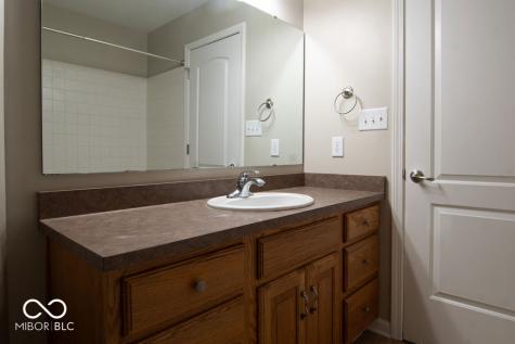 5263 Brooks Bend Greenwood IN 46143