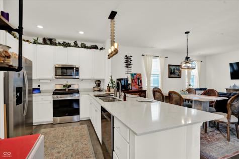 2543 Maricopa Boulevard Whitestown IN 46075