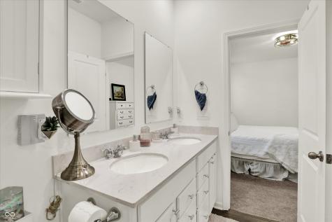 2543 Maricopa Boulevard Whitestown IN 46075