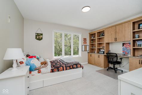515 Twin Oaks Drive Carmel IN 46032