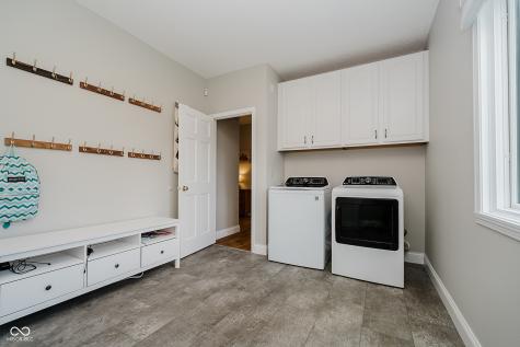 515 Twin Oaks Drive Carmel IN 46032