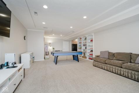 515 Twin Oaks Drive Carmel IN 46032