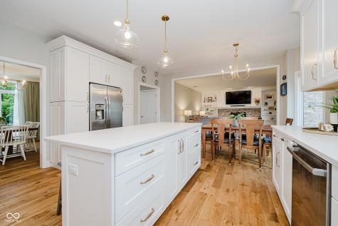 515 Twin Oaks Drive Carmel IN 46032