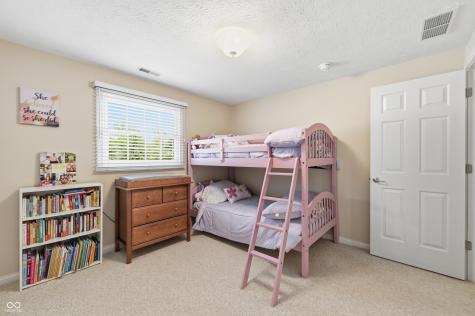 8005 Hilltop Lane Indianapolis IN 46256