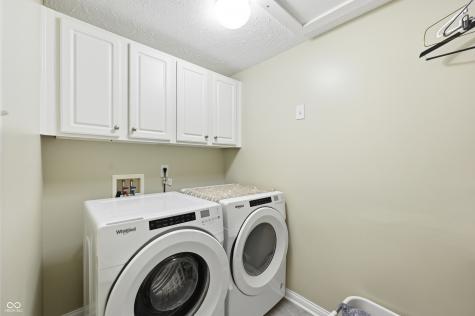 8005 Hilltop Lane Indianapolis IN 46256