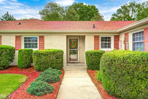 8005 Hilltop Lane Indianapolis IN 46256