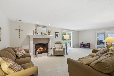8005 Hilltop Lane Indianapolis IN 46256