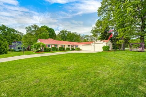 8005 Hilltop Lane Indianapolis IN 46256