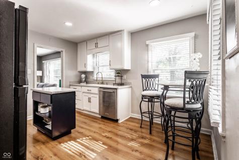 5736 Primrose Avenue Indianapolis IN 46220