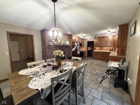 825 W Krislynn Woods Avenue West Terre Haute IN 47885