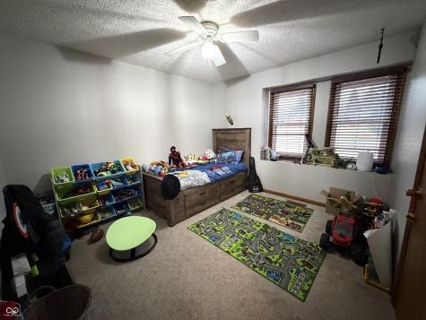 825 W Krislynn Woods Avenue West Terre Haute IN 47885