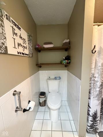 825 W Krislynn Woods Avenue West Terre Haute IN 47885