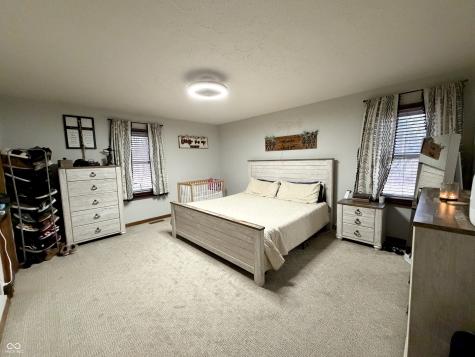 825 W Krislynn Woods Avenue West Terre Haute IN 47885