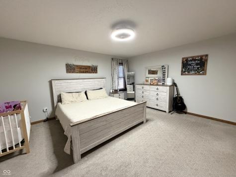 825 W Krislynn Woods Avenue West Terre Haute IN 47885