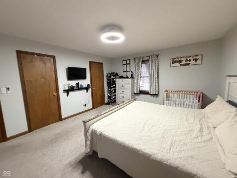 825 W Krislynn Woods Avenue West Terre Haute IN 47885