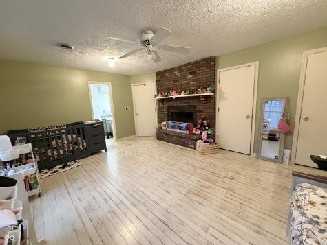 825 W Krislynn Woods Avenue West Terre Haute IN 47885
