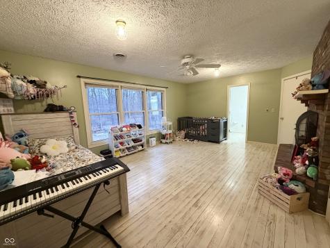 825 W Krislynn Woods Avenue West Terre Haute IN 47885