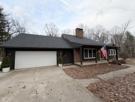 825 W Krislynn Woods Avenue West Terre Haute IN 47885