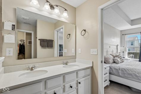 10413 Pintail Lane Indianapolis IN 46239