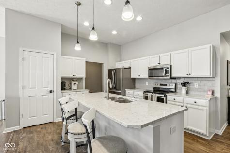 10413 Pintail Lane Indianapolis IN 46239