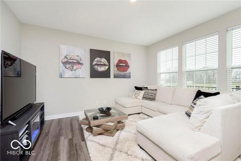 17379 Lillian Street Westfield IN 46074
