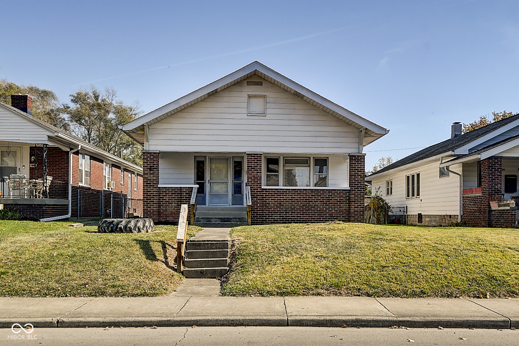 229 N Oakland Avenue Indianapolis IN 46201