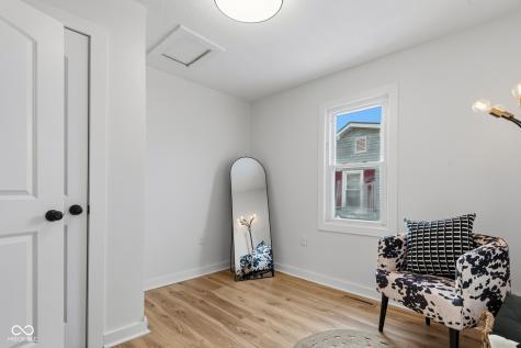 362 Hege Avenue Columbus IN 47201