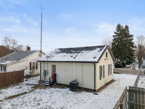 362 Hege Avenue Columbus IN 47201