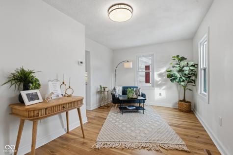 362 Hege Avenue Columbus IN 47201