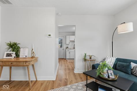 362 Hege Avenue Columbus IN 47201