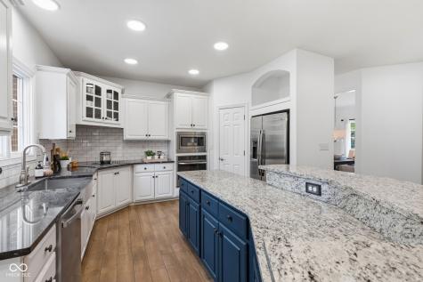13867 Smokey Ridge Drive Carmel IN 46033
