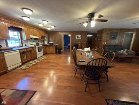 4115 E Olive Branch Road Bloomfield IN 47424