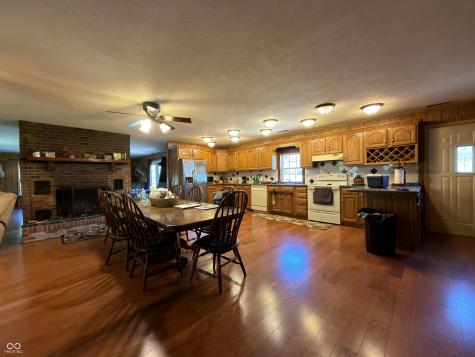 4115 E Olive Branch Road Bloomfield IN 47424