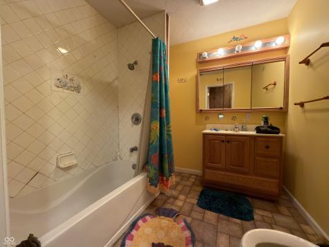 4115 E Olive Branch Road Bloomfield IN 47424