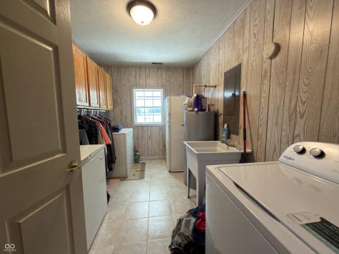 4115 E Olive Branch Road Bloomfield IN 47424