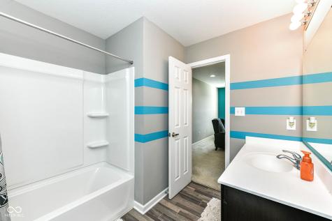 2260 Sante Fe Drive Greenfield IN 46140
