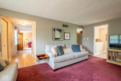 11047 E Whistler Drive Indianapolis IN 46229