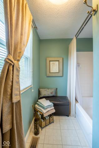 11047 E Whistler Drive Indianapolis IN 46229