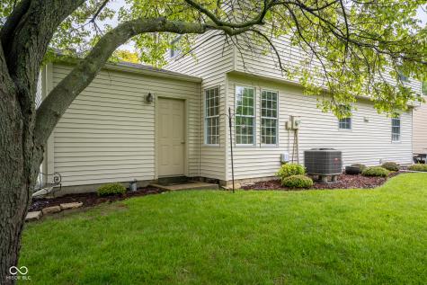 11047 E Whistler Drive Indianapolis IN 46229