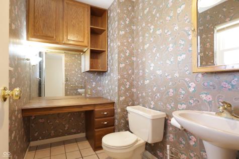 4812 Eastgate Drive Columbus IN 47203