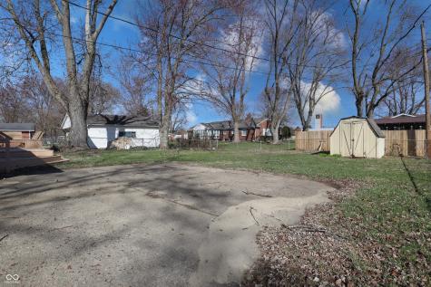 4812 Eastgate Drive Columbus IN 47203
