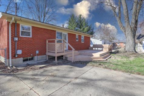 4812 Eastgate Drive Columbus IN 47203