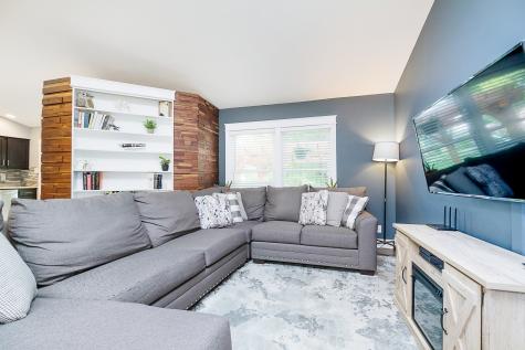 8751 Ginnylock Drive Indianapolis IN 46256