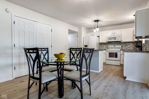 13992 Wakefield Place Fishers IN 46038