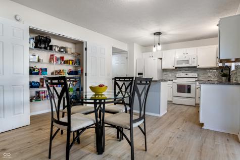 13992 Wakefield Place Fishers IN 46038