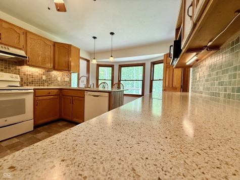 12901 S 550 W Columbus IN 47201