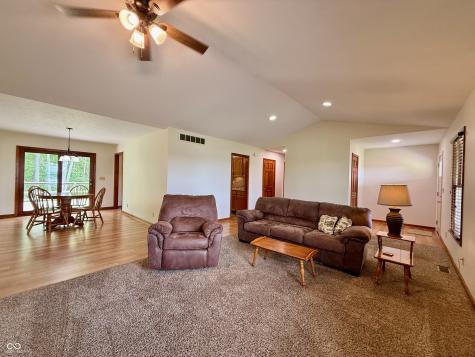 12901 S 550 W Columbus IN 47201