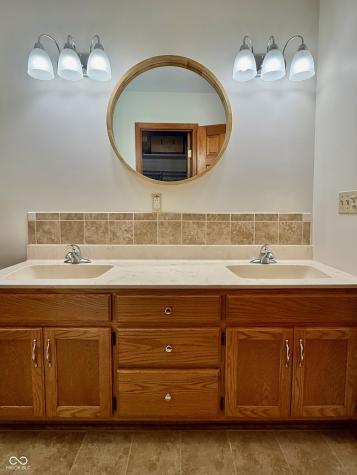 12901 S 550 W Columbus IN 47201