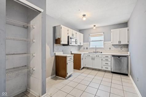 5409 Rocky Mountain Drive Indianapolis IN 46237