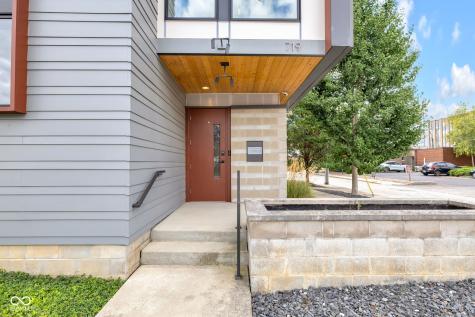 719 E New York Street Indianapolis IN 46202
